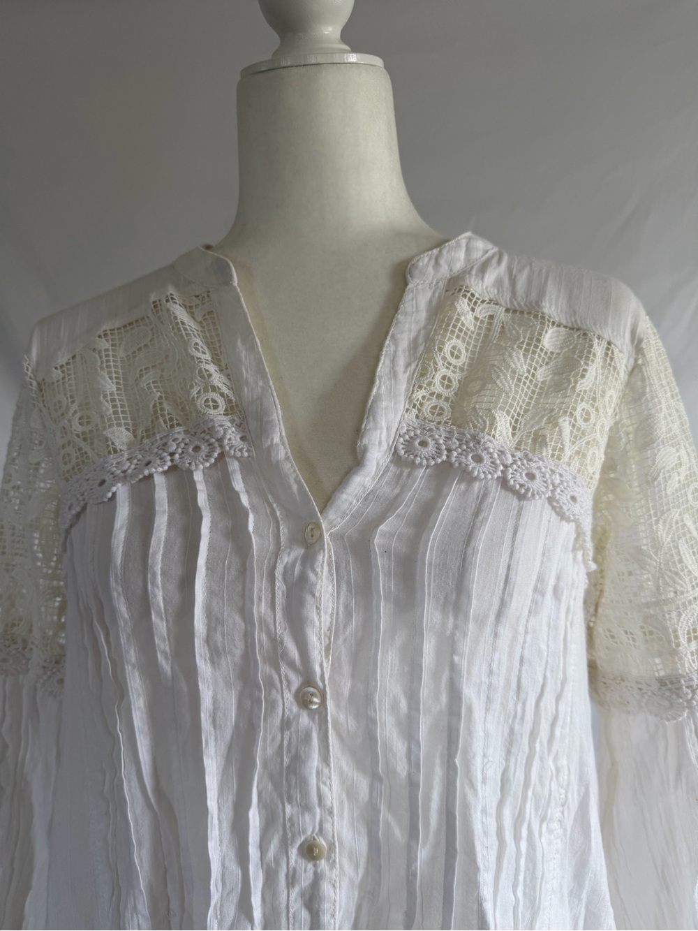 Featherbone by Anthropologie Ivory Lace Panel Button-Front Tunic Dress - Picture 3 of 9